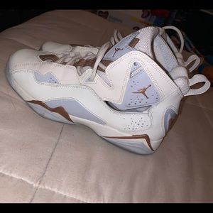 Nike Air Jordan 7 sneakers